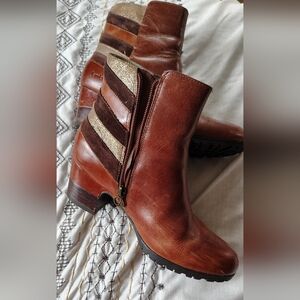 Jambu Brown and Gold Leather Ankle Booties